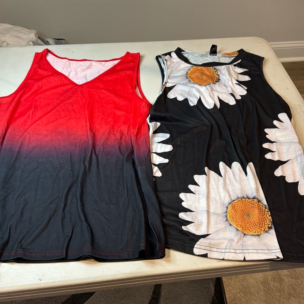 Two printed tank tops L